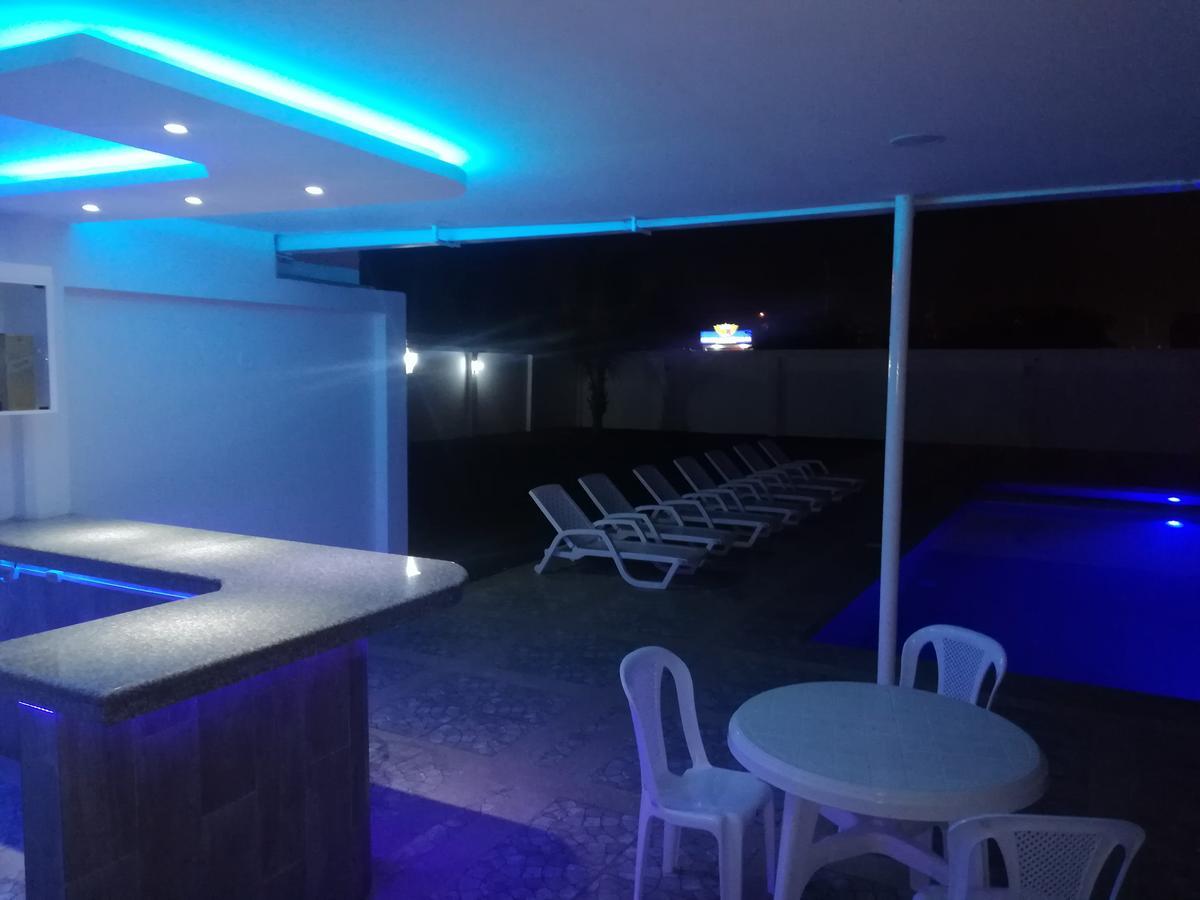 Manta Airport Hotel מראה חיצוני תמונה